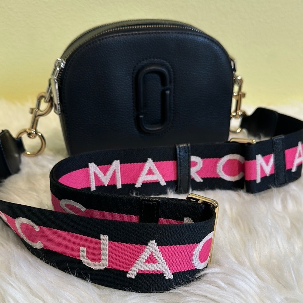 💯Authentic Marc Jacobs Black Crossbody Bag🍀 - Picture 3 of 17